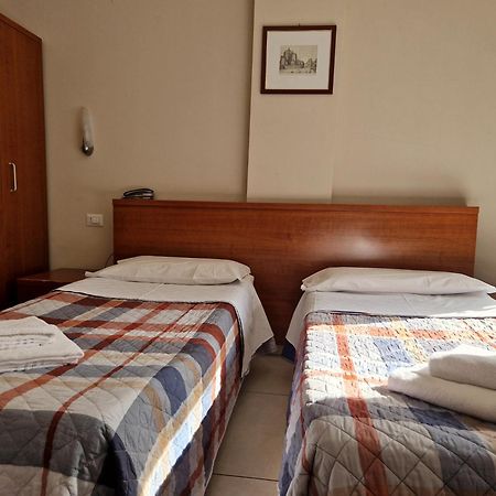 Hotel Bonola Mediolan Zewnętrze zdjęcie