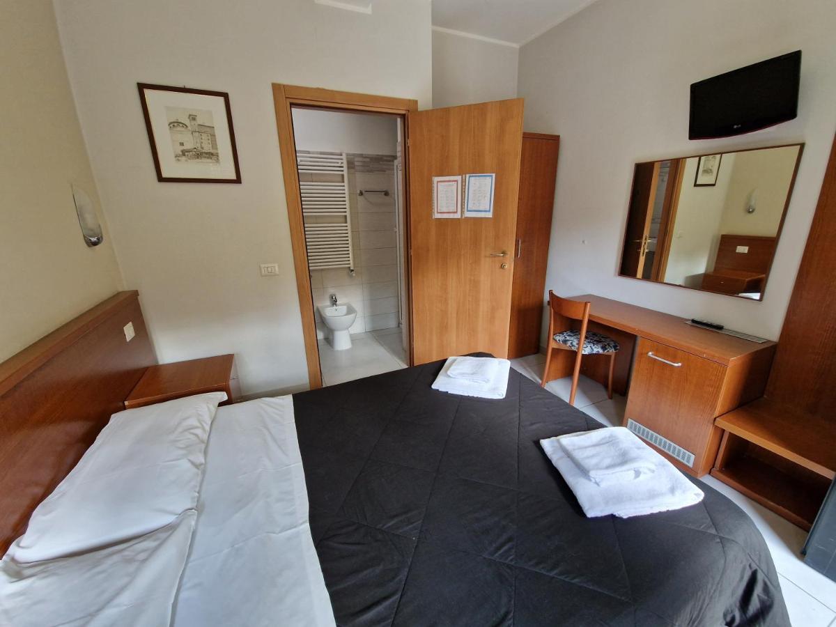 Hotel Bonola Mediolan Zewnętrze zdjęcie