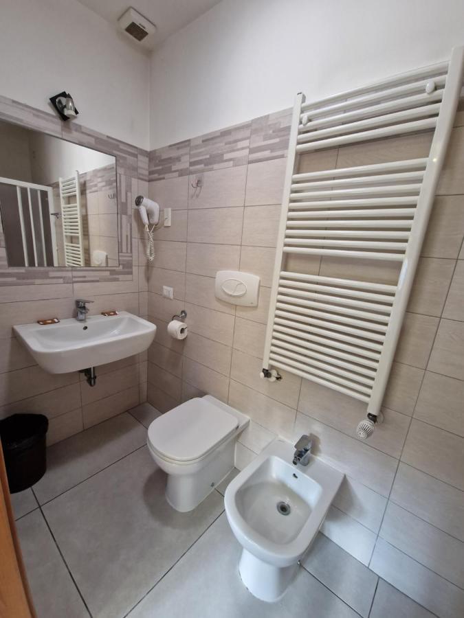 Hotel Bonola Mediolan Zewnętrze zdjęcie