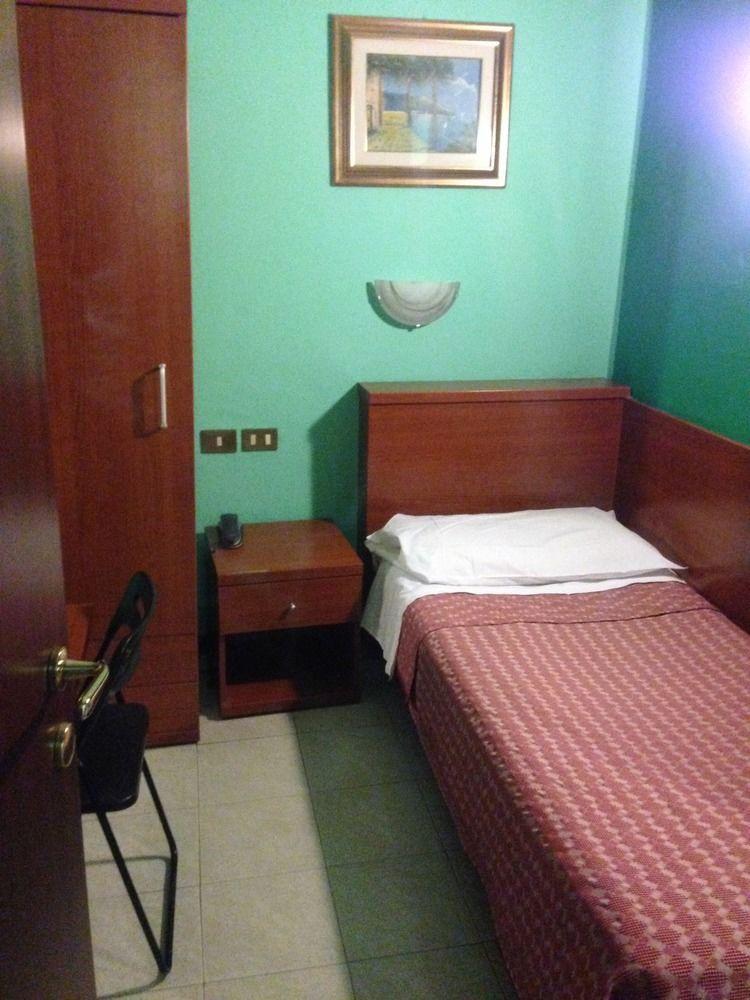 Hotel Bonola Mediolan Zewnętrze zdjęcie